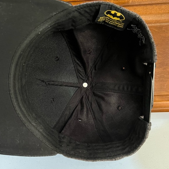 Batman DC Comics Original SnapBack Cap - Picture 7 of 13